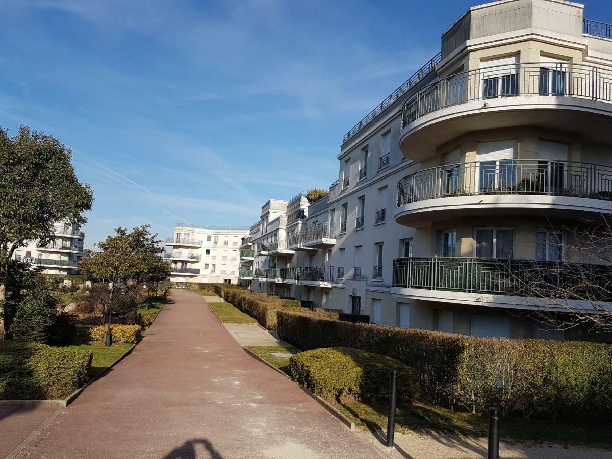 Appartement Avec Rez De Jardin A Disneyland Монтеврен Экстерьер фото